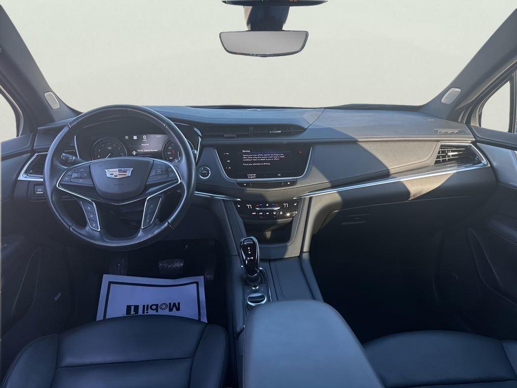 used 2023 Cadillac XT5 car, priced at $35,991