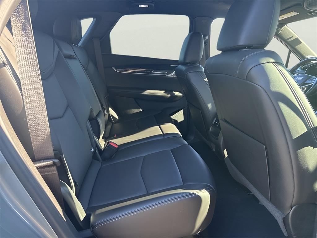 used 2023 Cadillac XT5 car, priced at $36,991