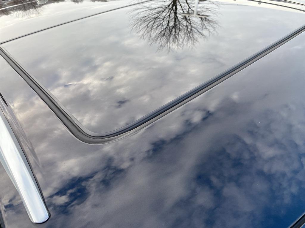 used 2023 Cadillac XT4 car, priced at $29,991