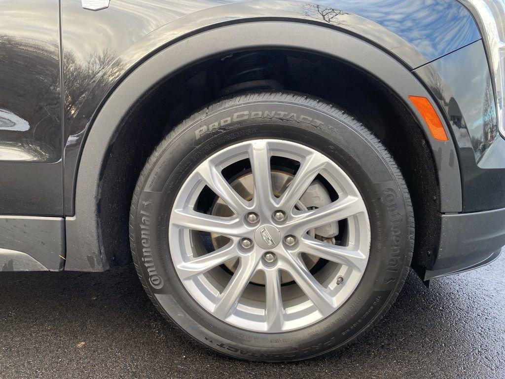 used 2023 Cadillac XT4 car, priced at $27,991