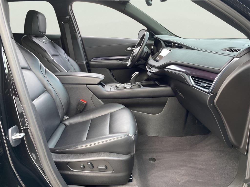 used 2023 Cadillac XT4 car, priced at $29,991
