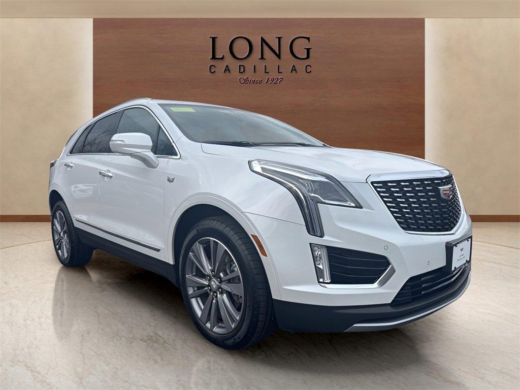 used 2025 Cadillac XT5 car, priced at $44,991