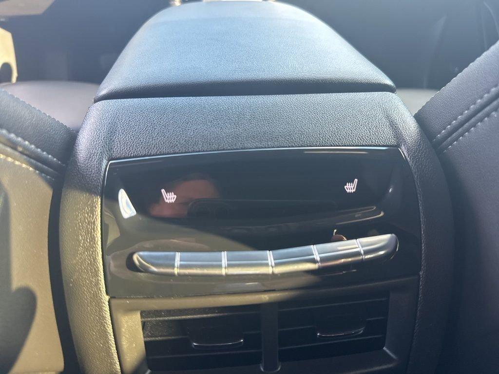 used 2023 Cadillac XT5 car, priced at $36,891