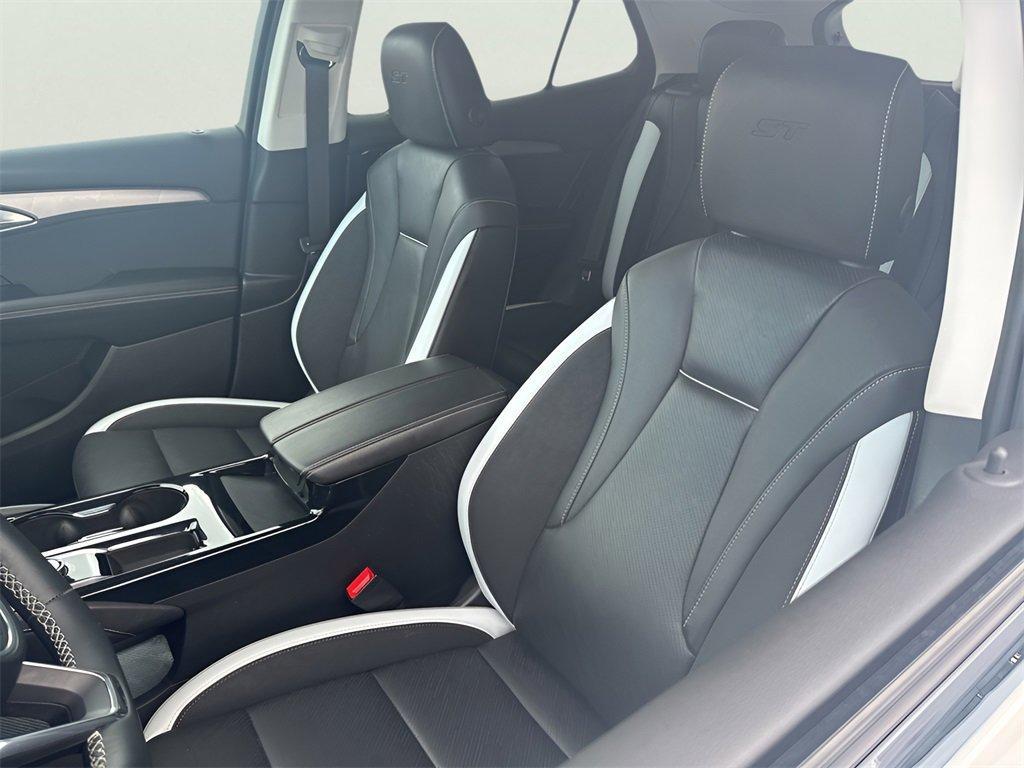 used 2025 Buick Envision car, priced at $31,991