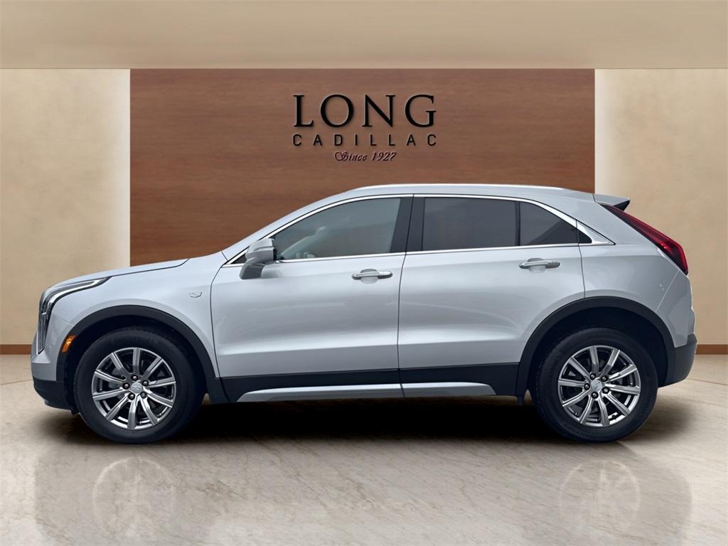 used 2022 Cadillac XT4 car, priced at $29,991