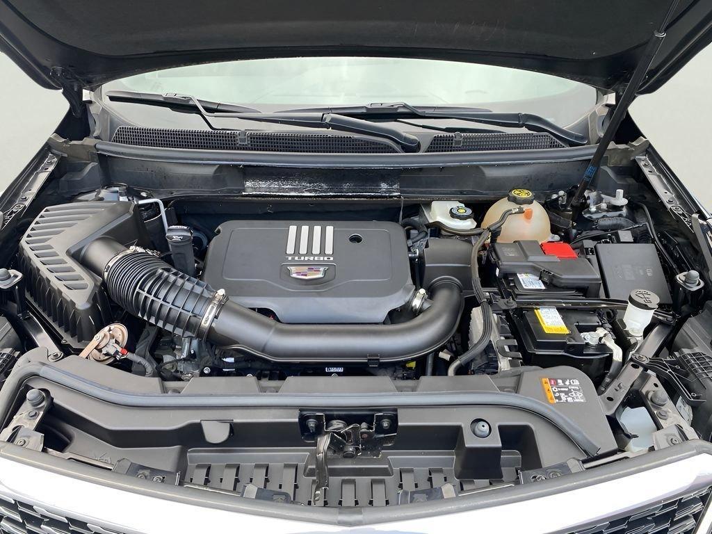 used 2022 Cadillac XT5 car, priced at $34,991