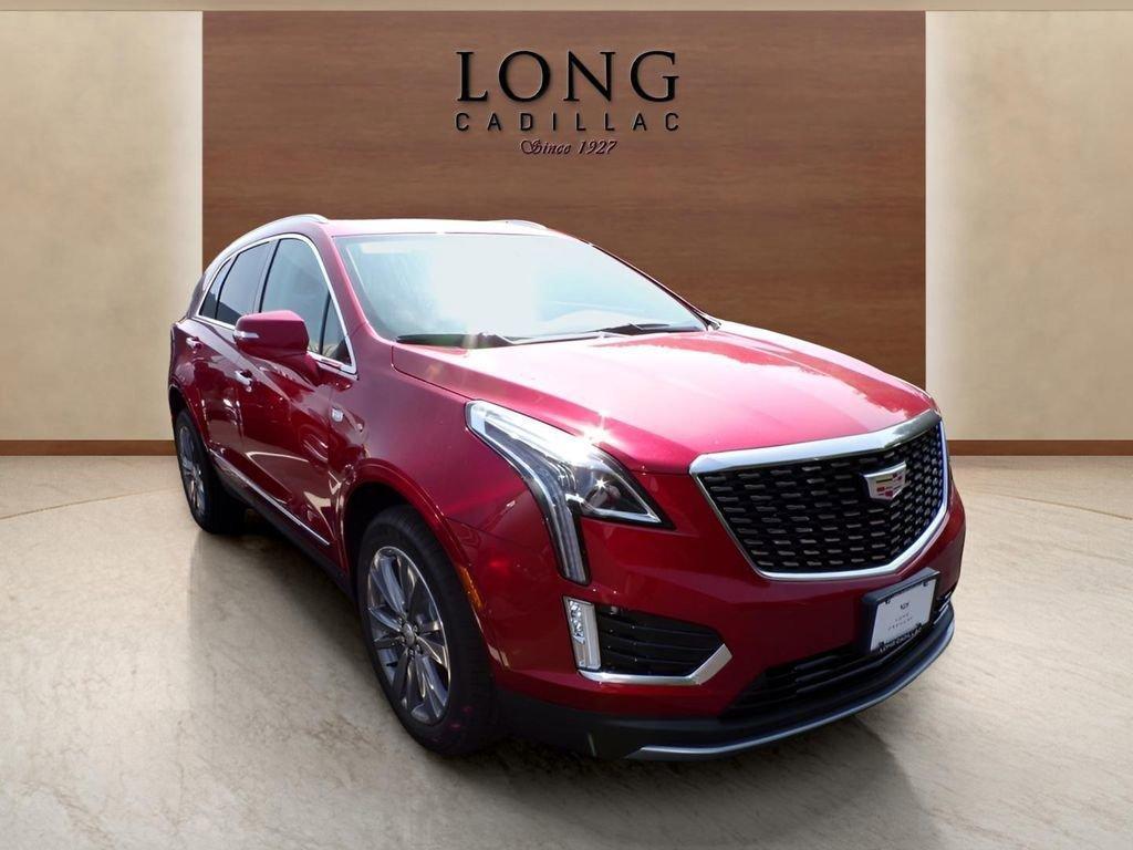 new 2025 Cadillac XT5 car, priced at $50,315