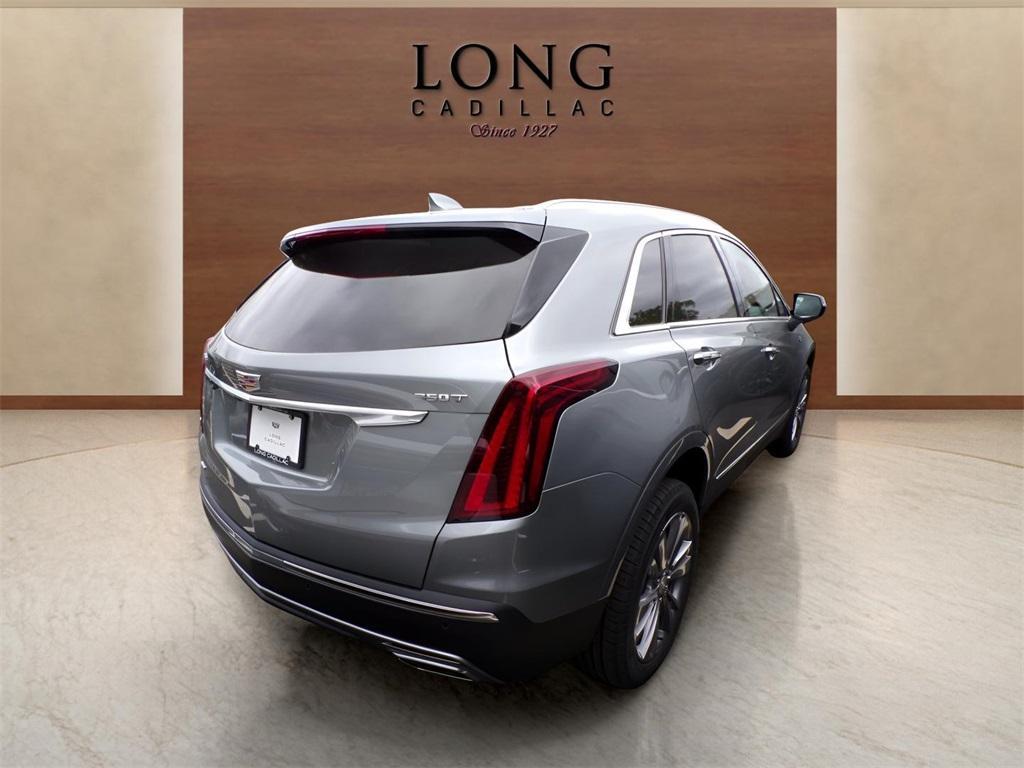 new 2025 Cadillac XT5 car, priced at $51,090