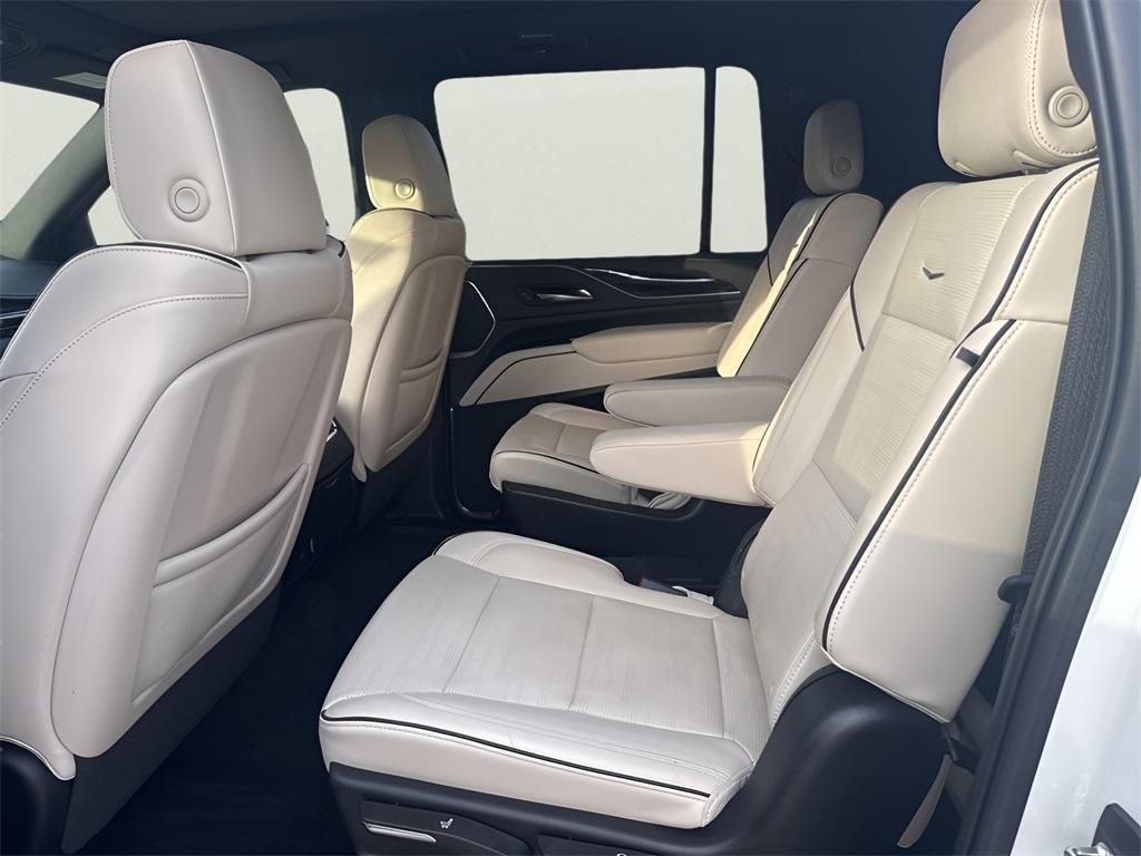 used 2022 Cadillac Escalade ESV car, priced at $66,991