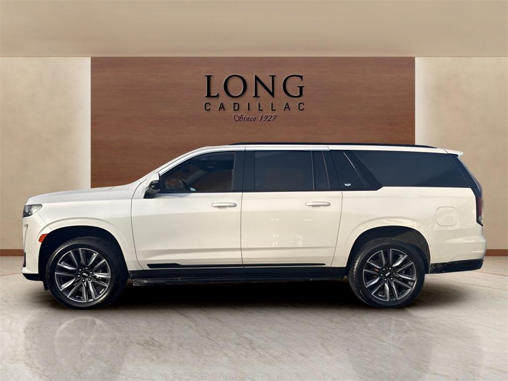 used 2022 Cadillac Escalade ESV car, priced at $66,991