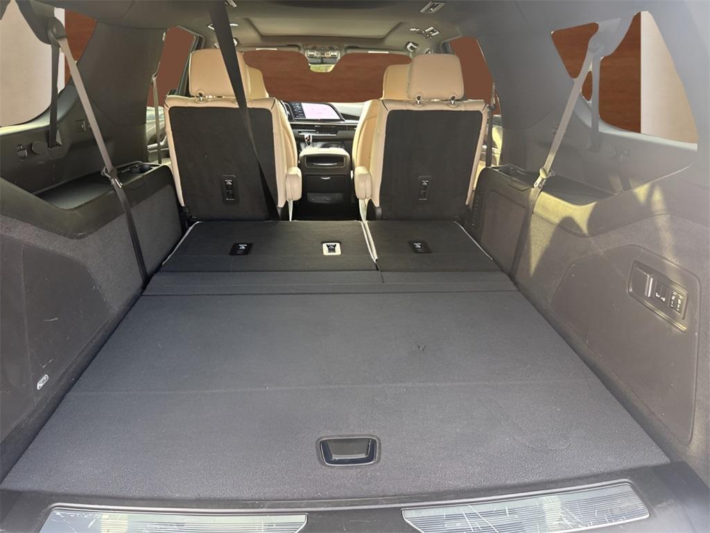 used 2022 Cadillac Escalade ESV car, priced at $66,991