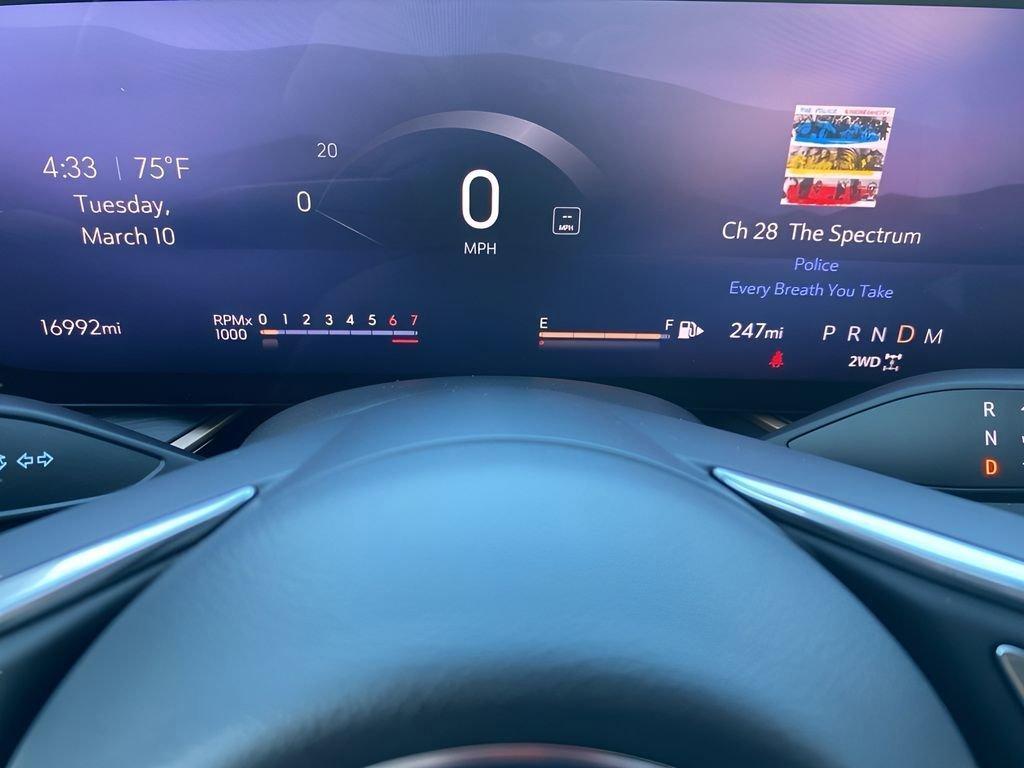 used 2025 Buick Envision car, priced at $31,991