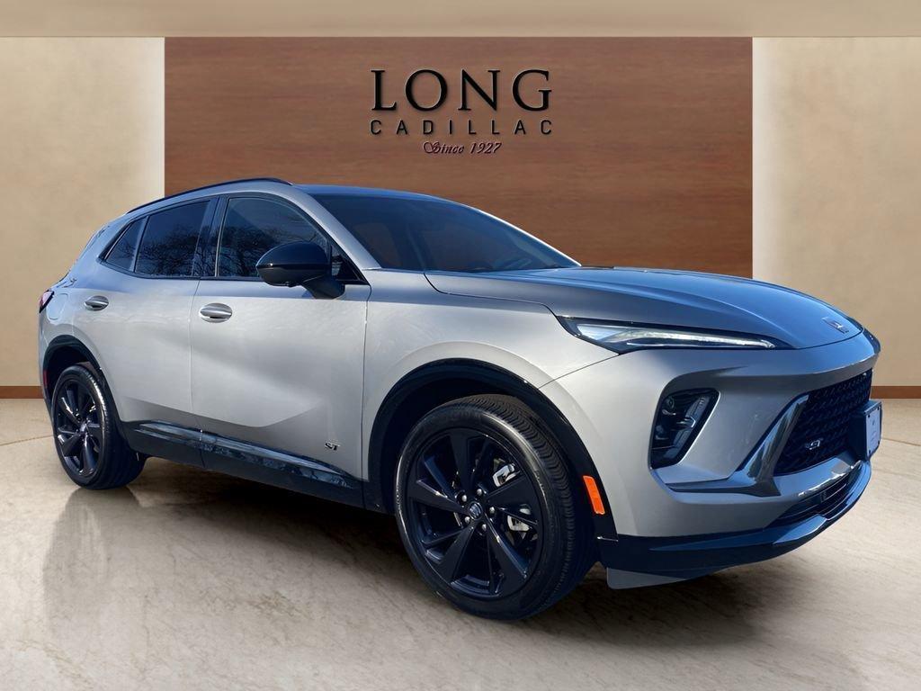 used 2025 Buick Envision car, priced at $31,991