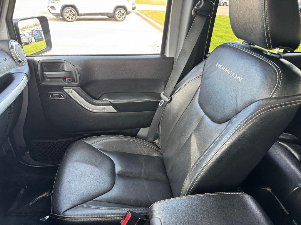 used 2015 Jeep Wrangler Unlimited car, priced at $21,399