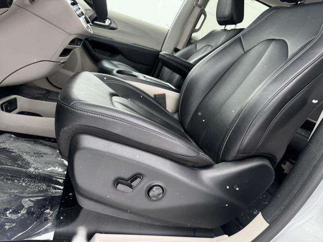 used 2024 Chrysler Pacifica car, priced at $26,699