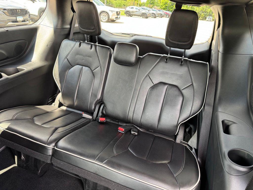used 2025 Chrysler Pacifica car, priced at $34,049