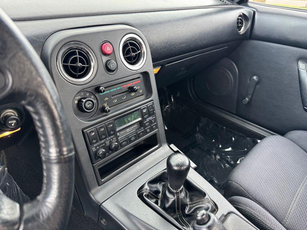 used 1992 Mazda MX-5 Miata car, priced at $13,350
