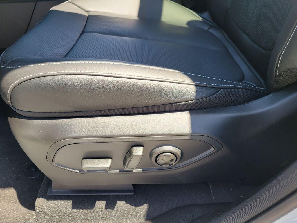 new 2026 Jeep Grand Cherokee L car, priced at $53,635