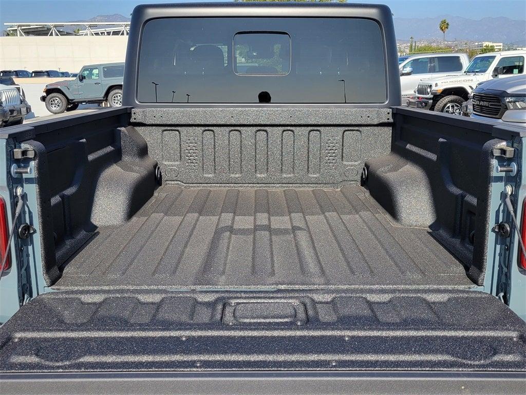 new 2025 Jeep Gladiator car, priced at $52,185