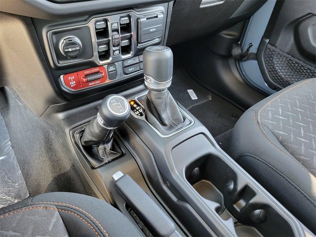 new 2025 Jeep Gladiator car, priced at $52,185