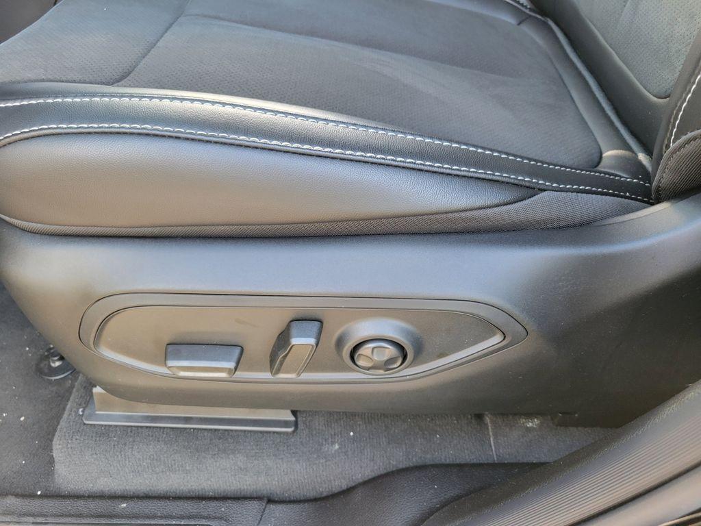 new 2026 Jeep Grand Cherokee car, priced at $44,303