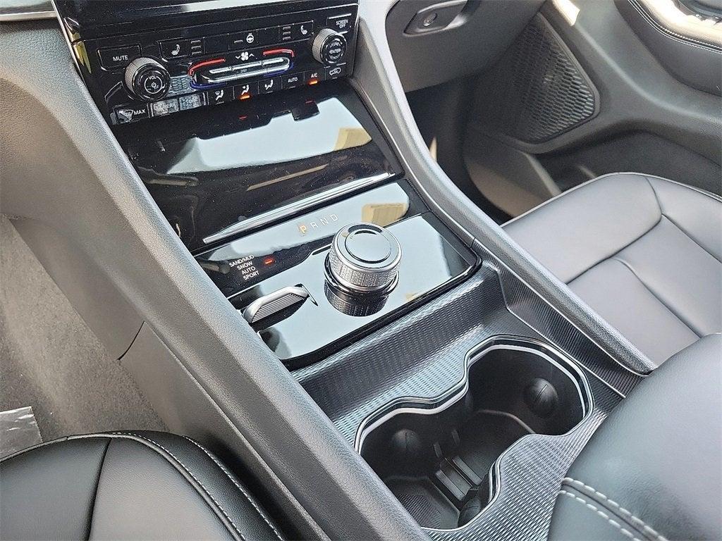 new 2025 Jeep Grand Cherokee car, priced at $43,759