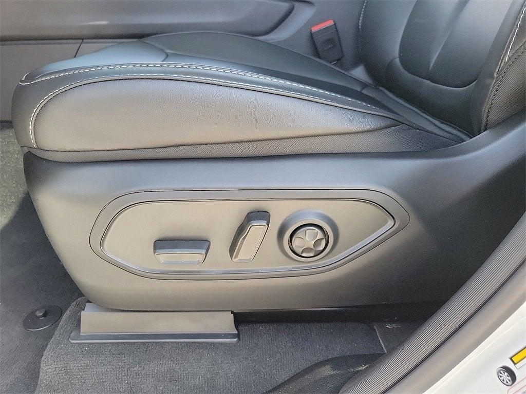 new 2025 Jeep Grand Cherokee car, priced at $43,206