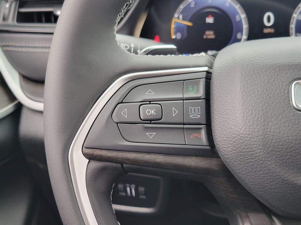 new 2026 Jeep Grand Cherokee car, priced at $44,264