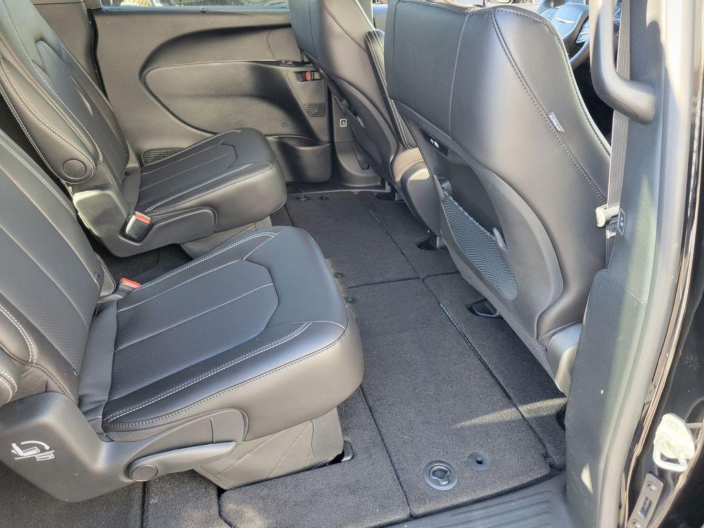 new 2026 Chrysler Pacifica car, priced at $41,620