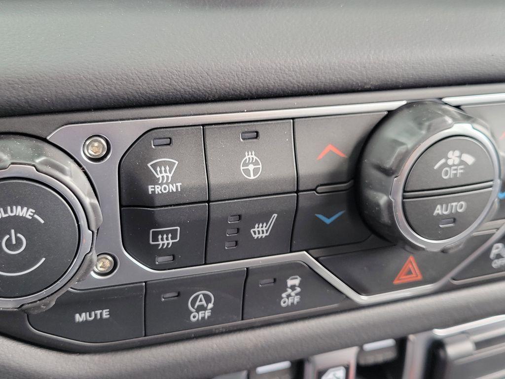 new 2026 Jeep Gladiator car, priced at $62,960