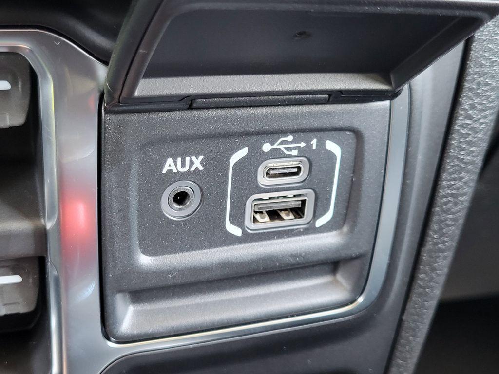 new 2026 Jeep Gladiator car, priced at $45,461