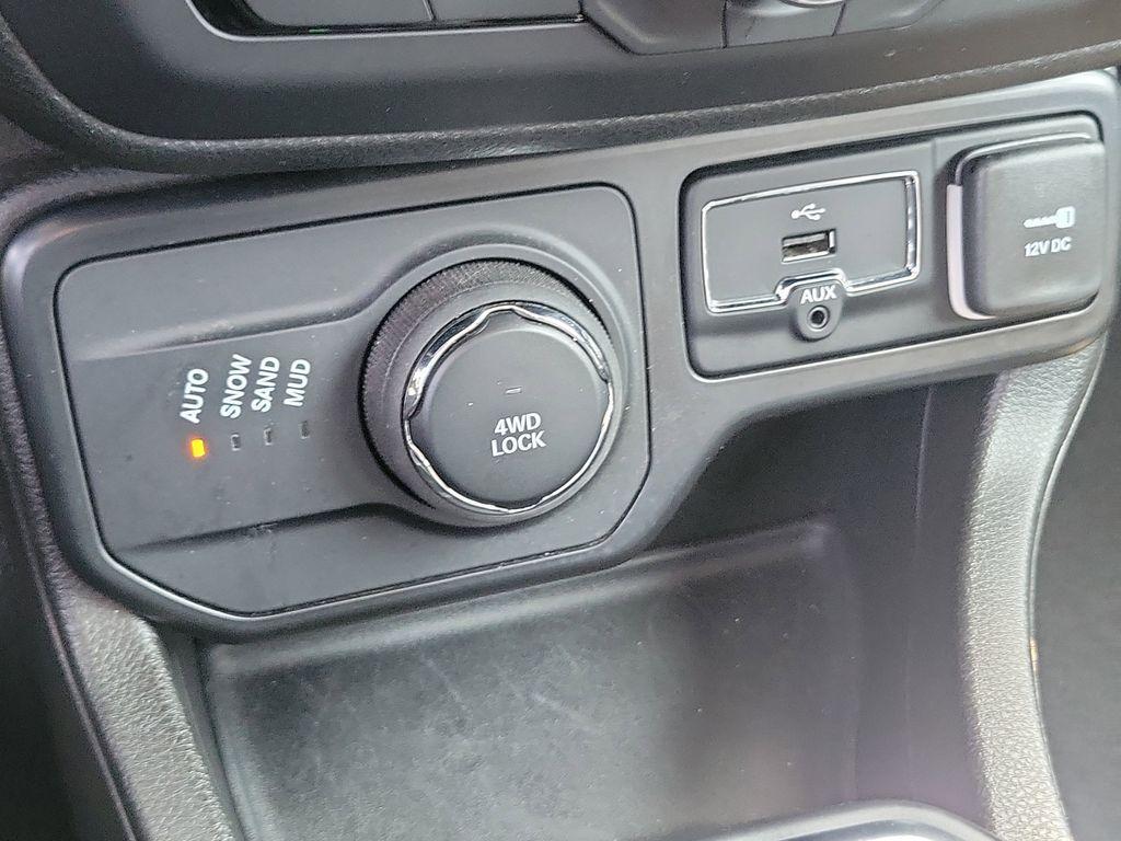 used 2023 Jeep Renegade car, priced at $21,900