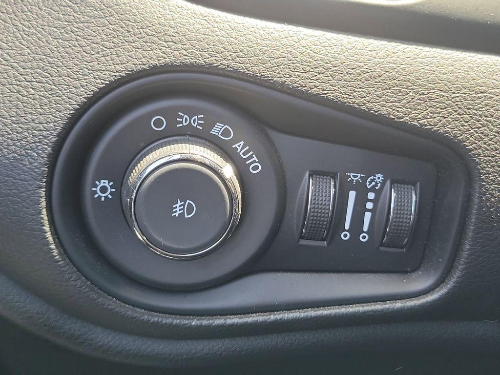 used 2023 Jeep Renegade car, priced at $21,900