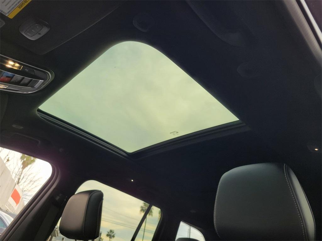 new 2026 Jeep Cherokee car, priced at $42,815