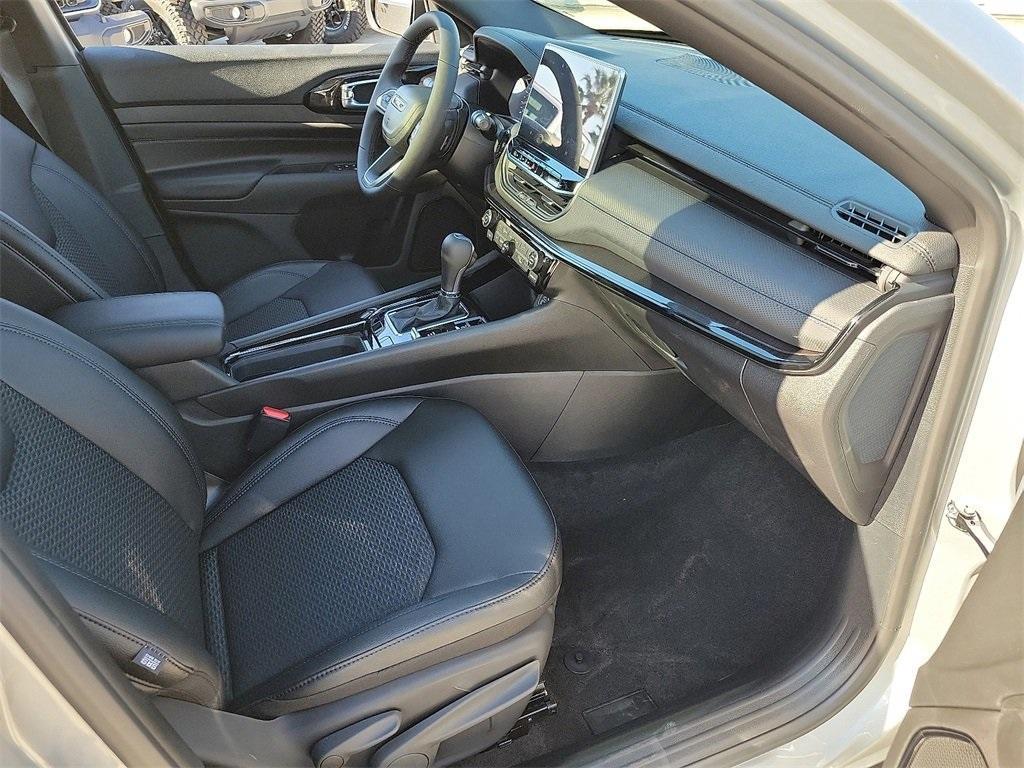 new 2026 Jeep Compass car, priced at $35,759