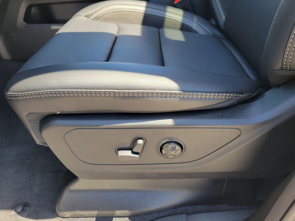 new 2026 Ram 1500 car, priced at $67,925