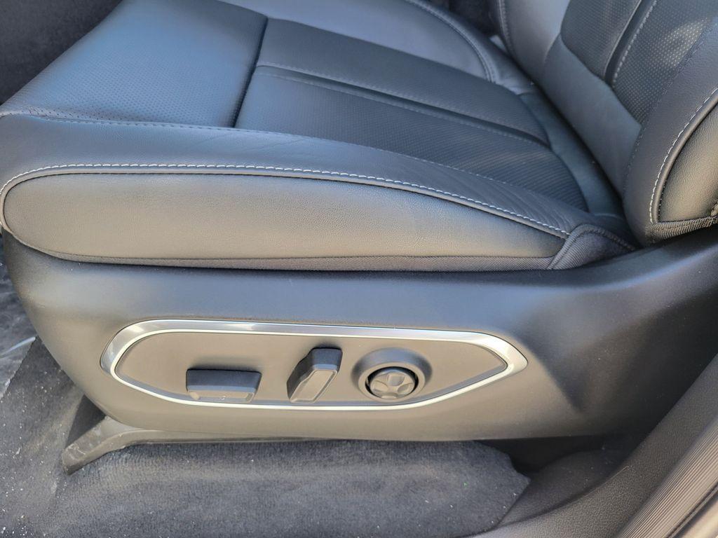 new 2026 Jeep Grand Wagoneer car, priced at $76,291