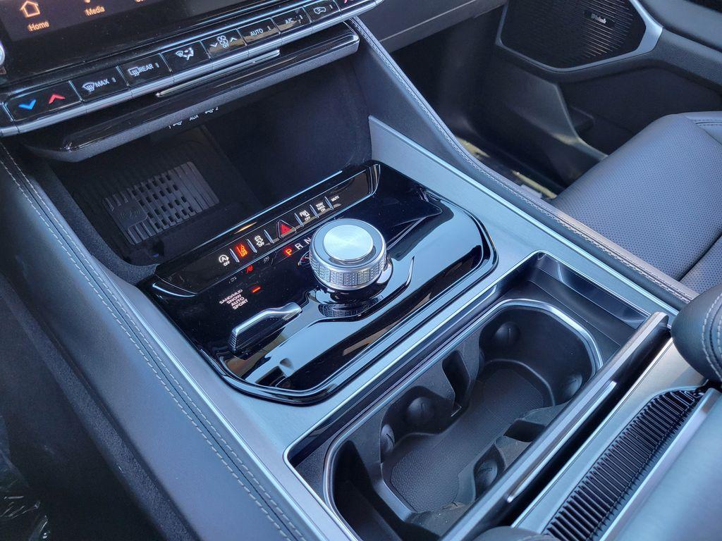 new 2026 Jeep Grand Wagoneer car, priced at $76,291
