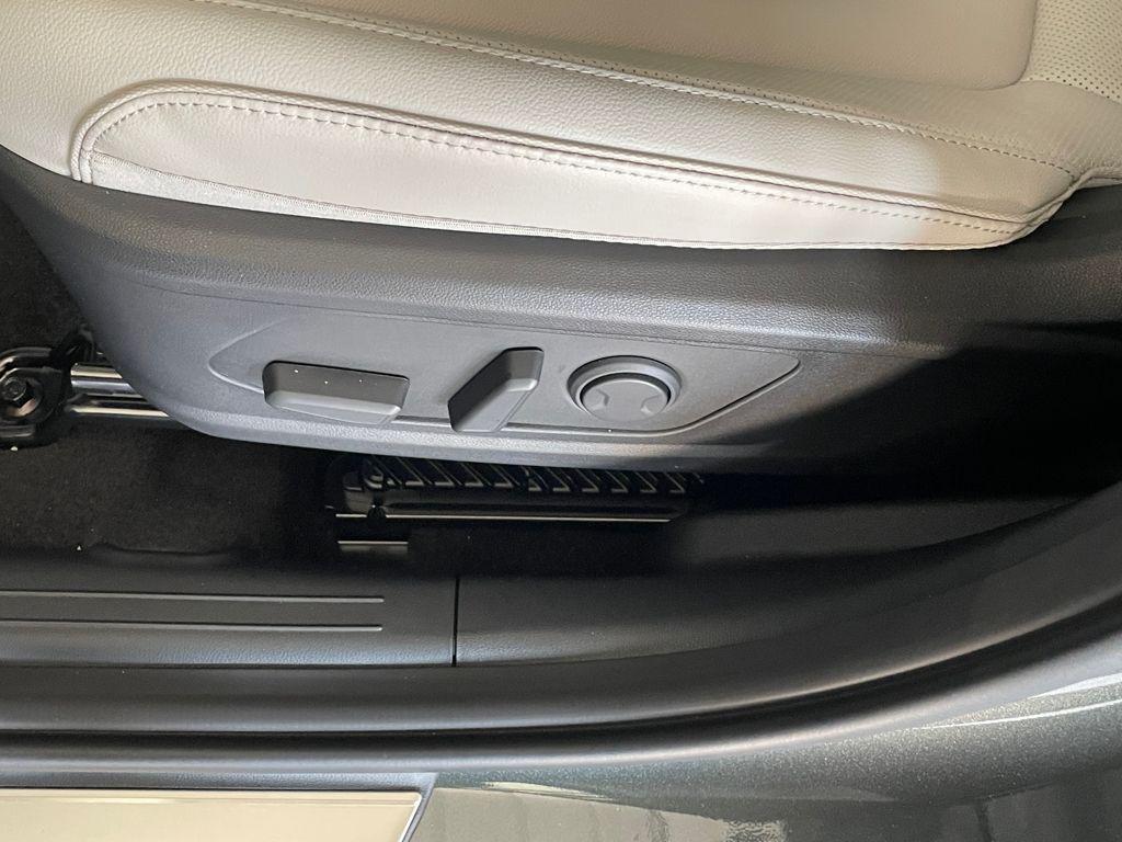 new 2026 Hyundai TUCSON Hybrid car, priced at $41,017