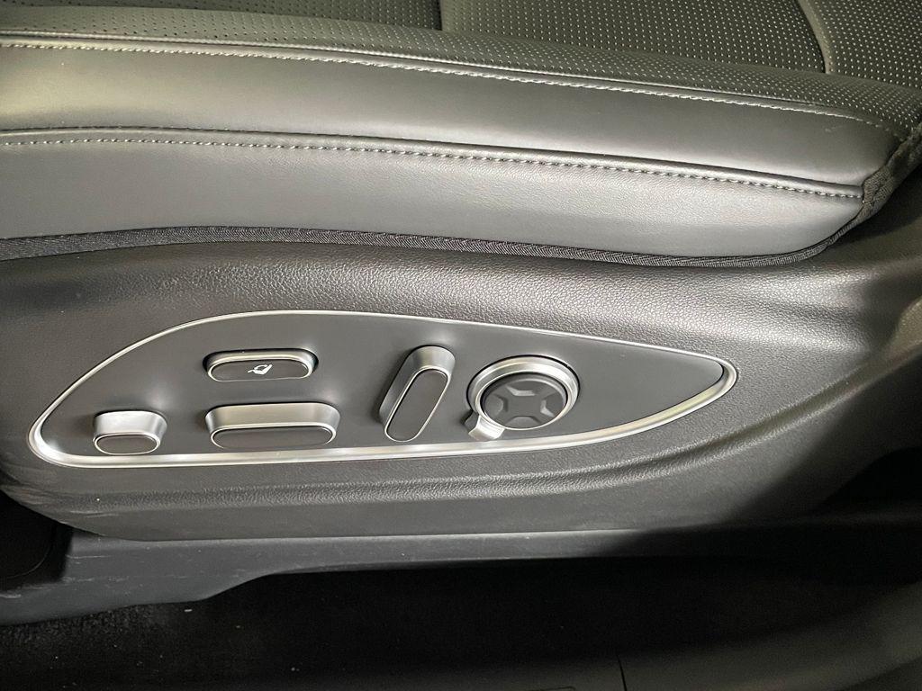 new 2026 Hyundai Palisade Hybrid car, priced at $61,015