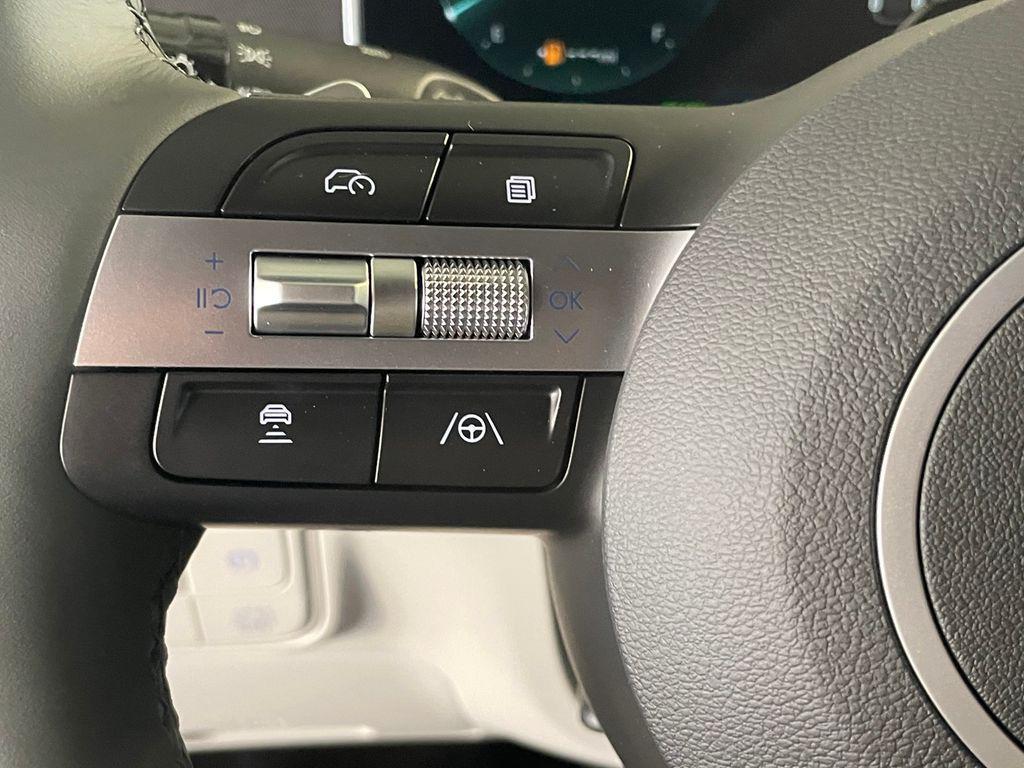 new 2026 Hyundai TUCSON Hybrid car, priced at $41,095