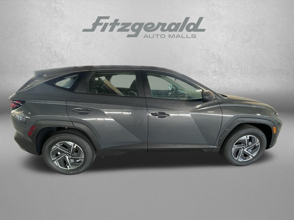 new 2026 Hyundai TUCSON Hybrid car, priced at $34,409