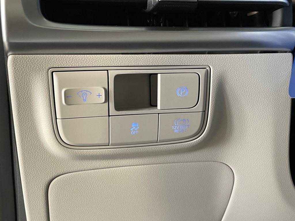 new 2026 Hyundai TUCSON Hybrid car, priced at $34,012