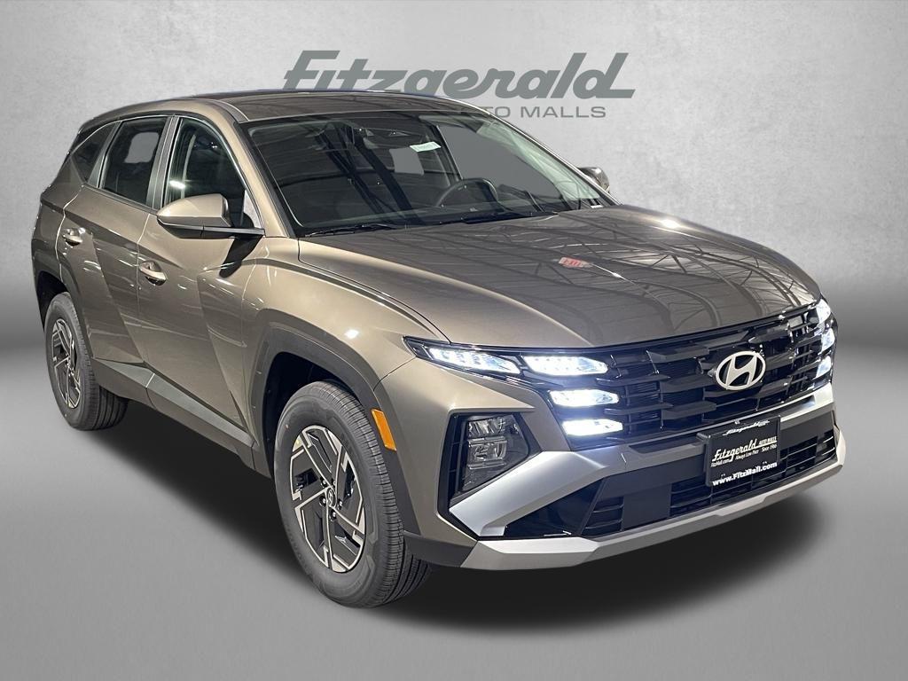 new 2026 Hyundai TUCSON Hybrid car, priced at $31,266
