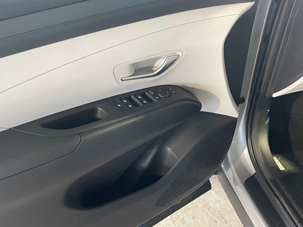 new 2026 Hyundai TUCSON Hybrid car, priced at $34,140