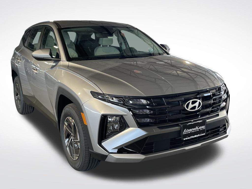 new 2026 Hyundai TUCSON Hybrid car, priced at $34,140