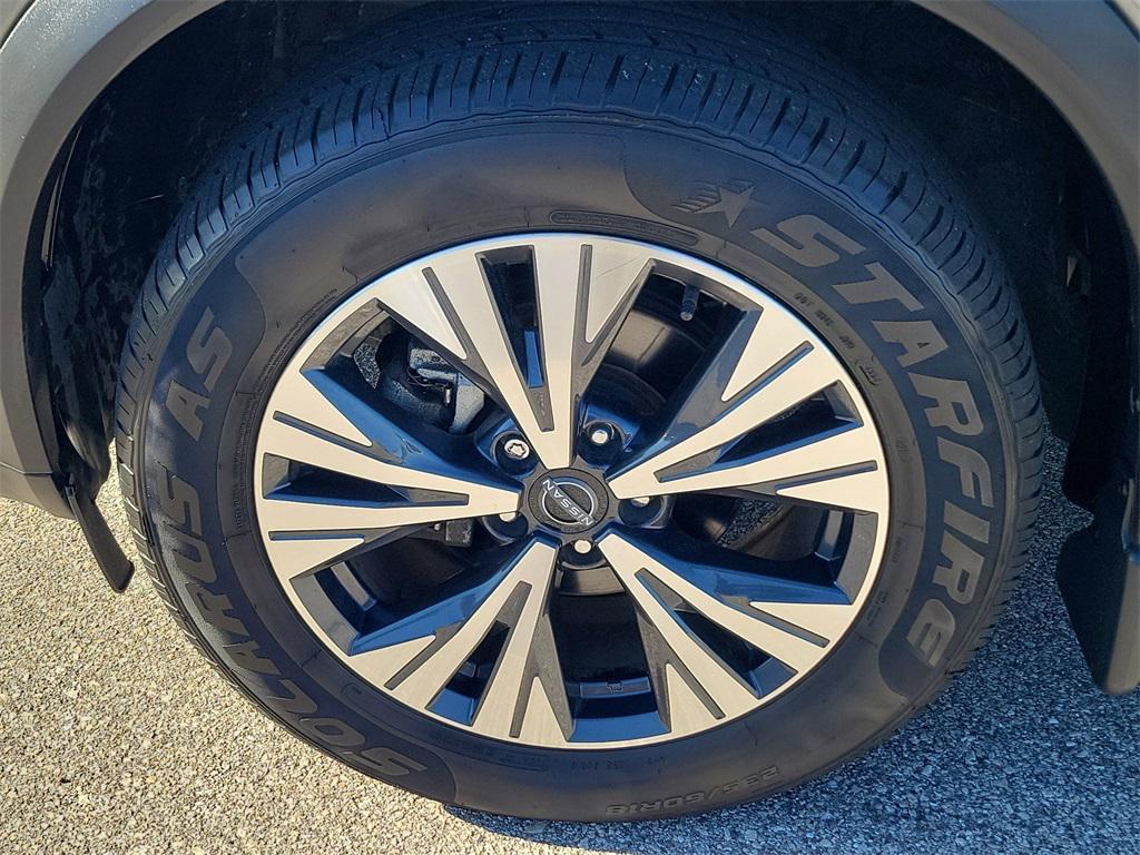 used 2022 Nissan Rogue car, priced at $17,998