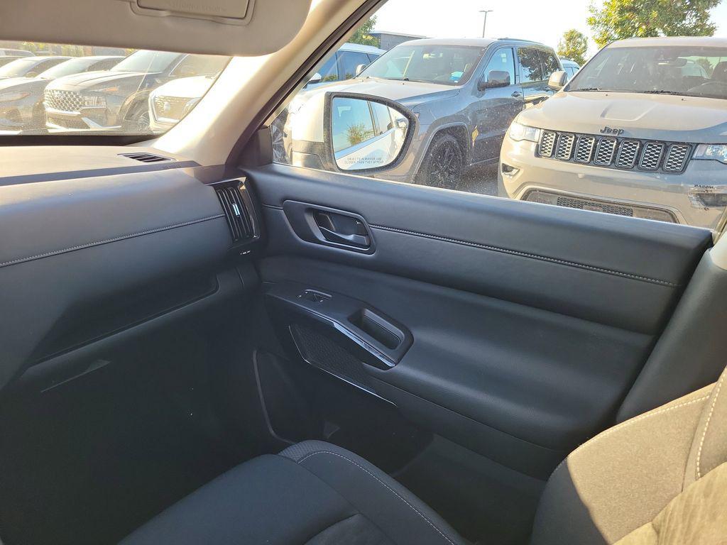 used 2025 Nissan Pathfinder car, priced at $26,888