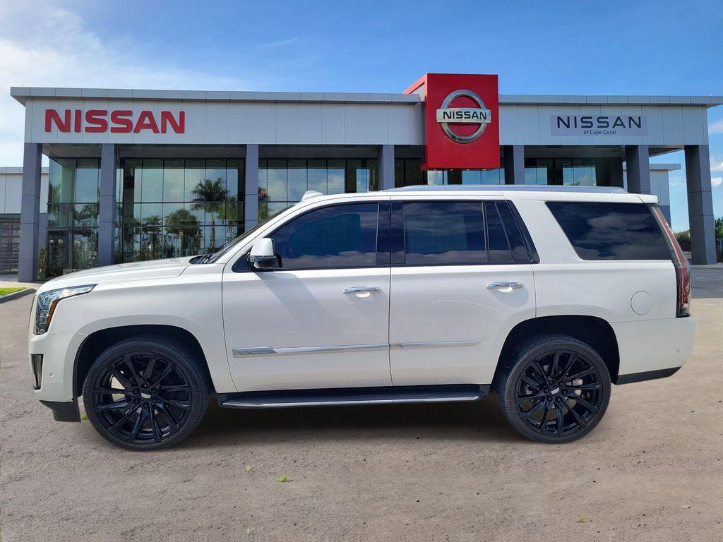 used 2020 Cadillac Escalade car, priced at $39,890