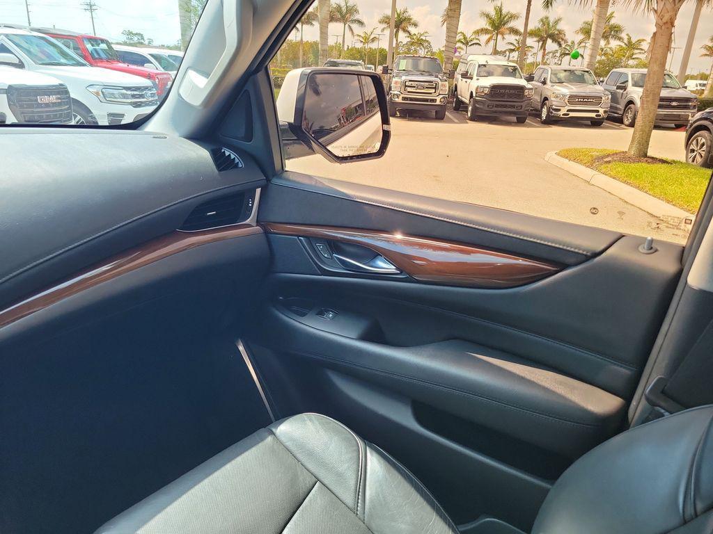used 2020 Cadillac Escalade car, priced at $39,890